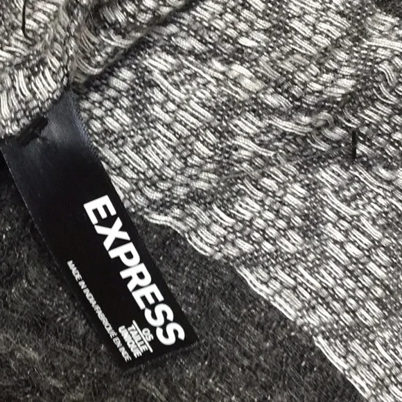 Grey sequin Infinity Scarf - Picture 6 of 9